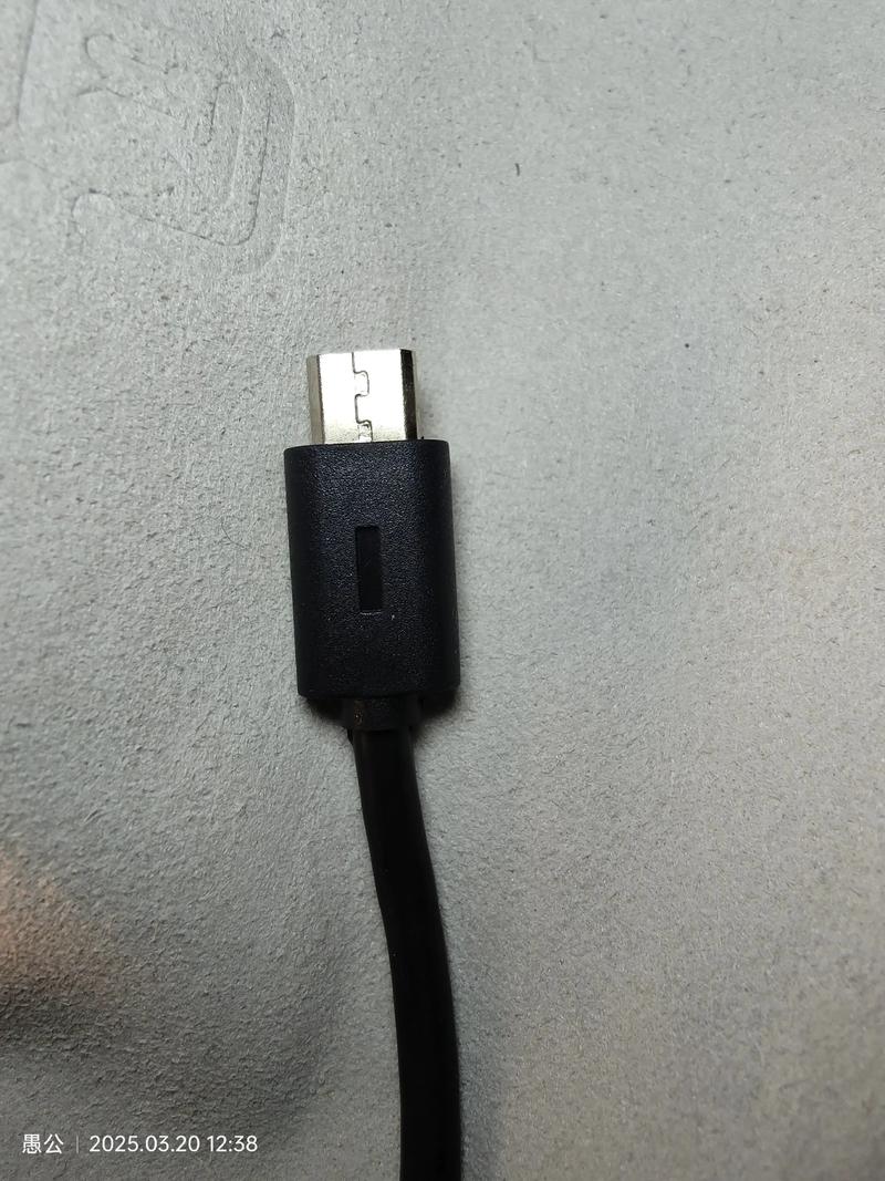 从红米1.2米Micro USB数据线看工艺设计的品质密码